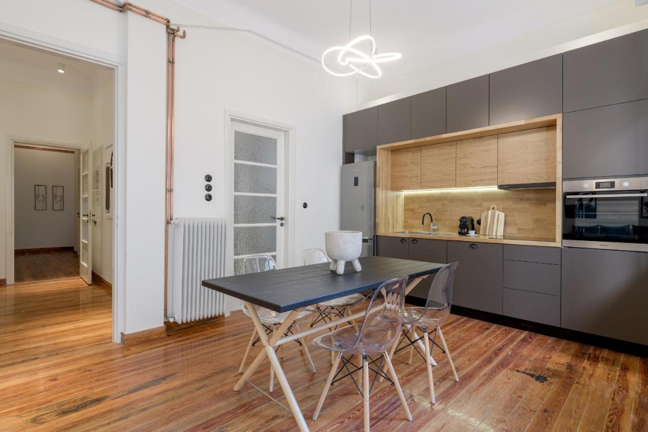 3Bdr Modern Design & Bright Interiors In Plaka Apartment Athena Bagian luar foto