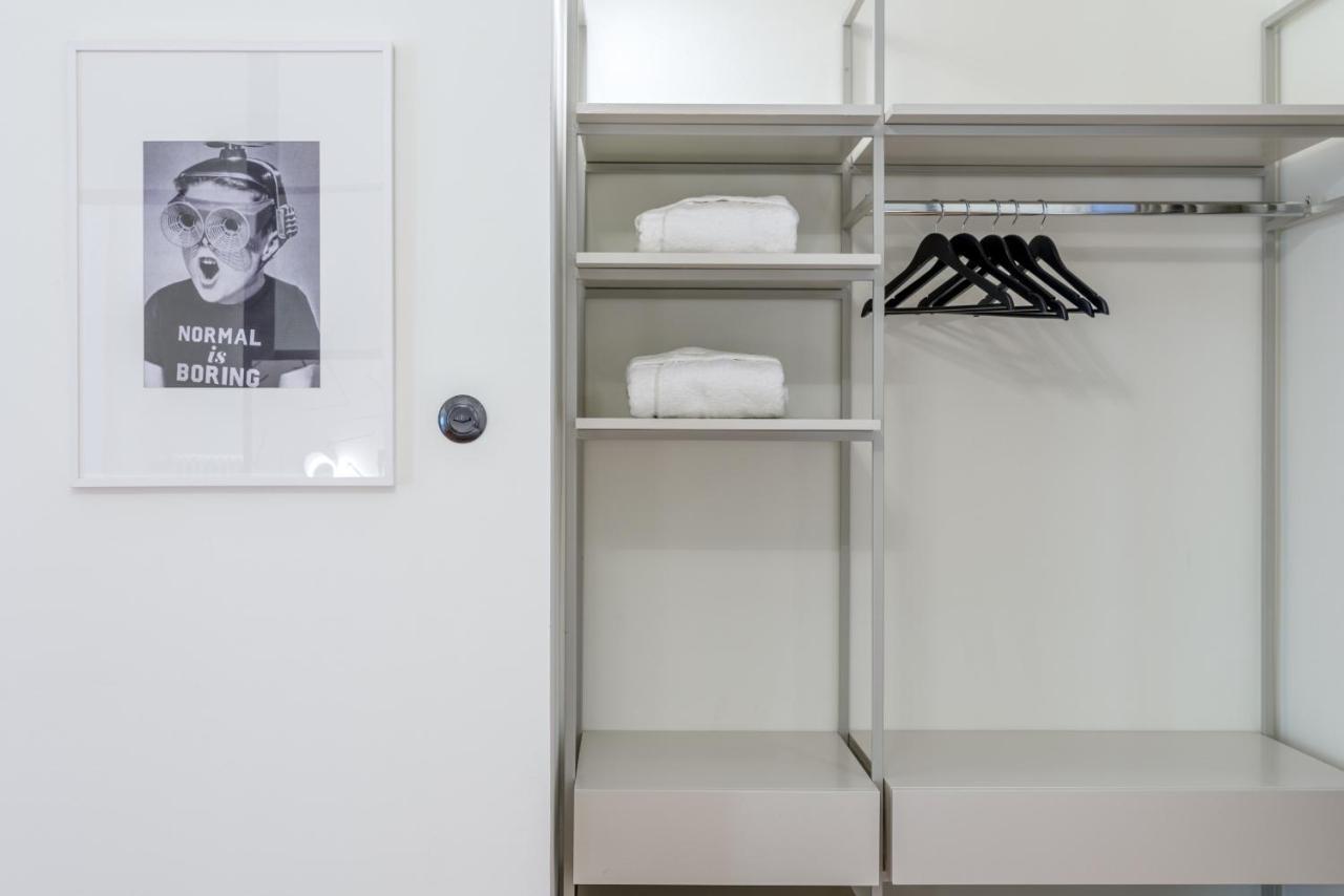3Bdr Modern Design & Bright Interiors In Plaka Apartment Athena Bagian luar foto